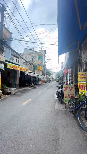 Nhà mặt tiền hẻm lớn tiện kinh doanh, dân cư đông