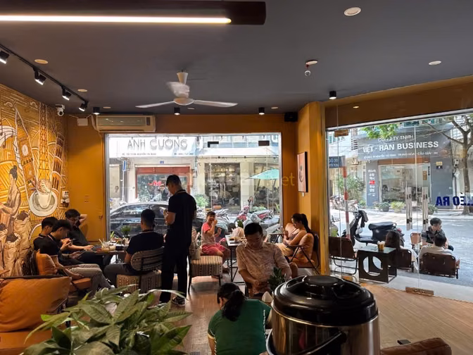 SANG NHƯỢNG CỬA HÀNG MỘC COFFEE – NGUYỄN THỊ ĐỊNH, CẦU GIẤY