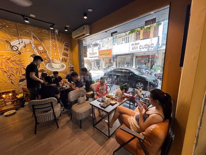 SANG NHƯỢNG CỬA HÀNG MỘC COFFEE – NGUYỄN THỊ ĐỊNH, CẦU GIẤY