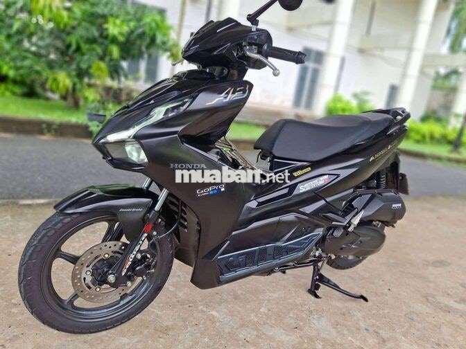 Honda Air Blade 125 2025 Đen 8000 km