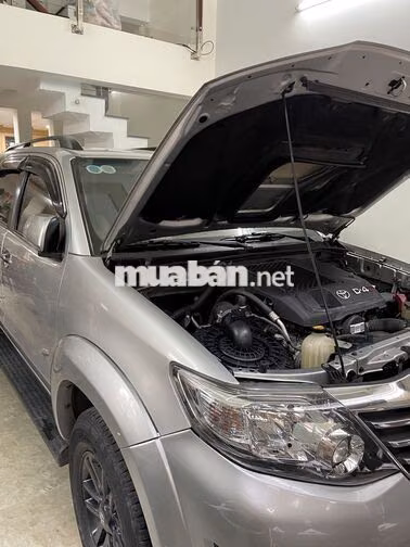 Toyota Fortuner 2.5G 2016 Số sàn Bạc