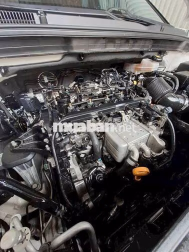 KIA CARNIVAL PREMIUM MÁY DẦU 8 CHỖ TỰ ĐỘNG