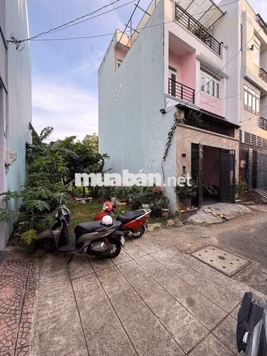BÁN ĐẤT TRỐNG ĐƯỜNG SỐ 9 — SÁT VÁCH VẠN PHÚC CITY