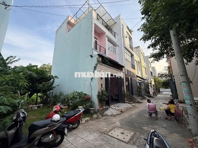 BÁN ĐẤT TRỐNG ĐƯỜNG SỐ 9 — SÁT VÁCH VẠN PHÚC CITY