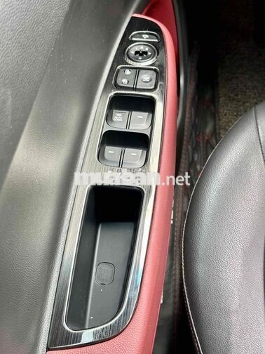 Hyundai i10 2020 Số tự động Trắng 51.000 km