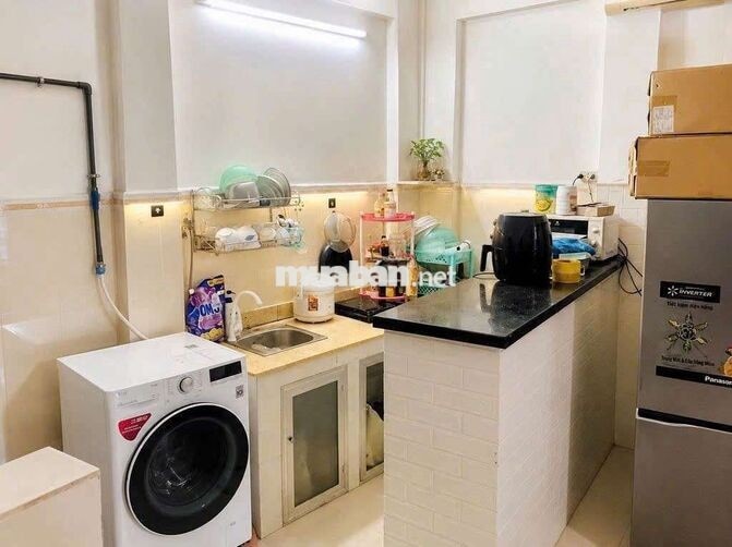 nhà nc full nội thất 6x6 tr lầu 1pn rộng 2vs CMT8 P10 Q3