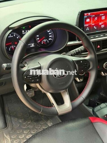 Kia Morning GT Line 2021 phom mới