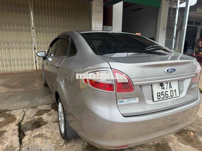 Ford Fiesta 2012 Số tự động Xám