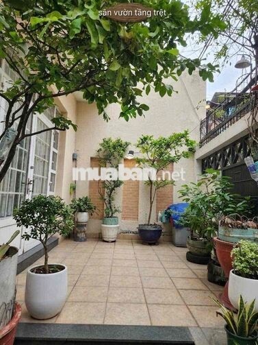 Cho thuê villa góc 2MT HXH Cư Xá Nguyễn Trung Trực  P Hoà Hưng Q10.