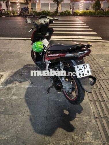 Honda Air Blade Thái Lan Đen hồng