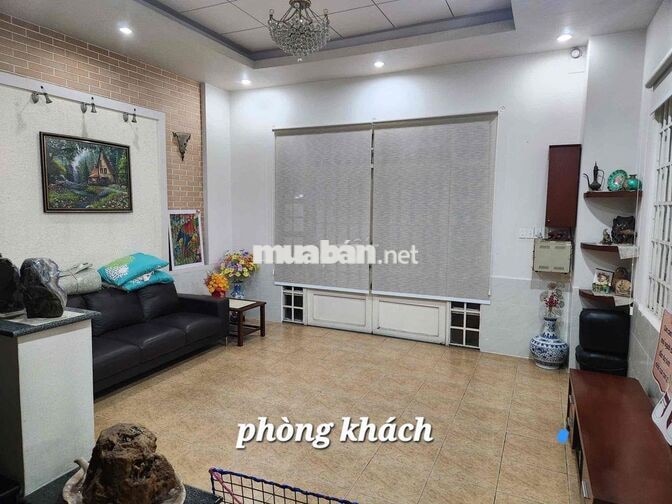 Cho thuê villa góc 2MT HXH Cư Xá Nguyễn Trung Trực  P Hoà Hưng Q10.