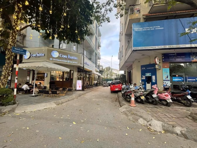 Cho thuê mặt bằng phố Nguyễn Thị Định, Cầu Giấy, DT 90 - 130m2, 3 MT