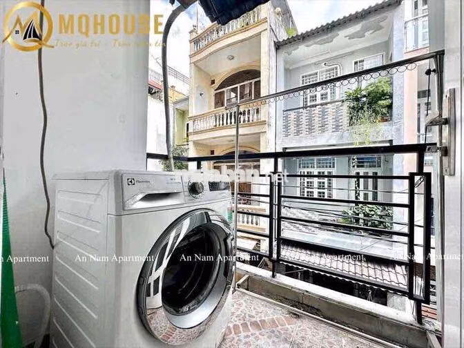 Cho Thuê Căn Hộ Studio Ban Công ngay ngã tư Phú Nhuận