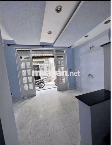 nhà nc tr L 2 lầu st 3pn 3vs Cách mạng tháng 8  p5 Q.TÂN bình