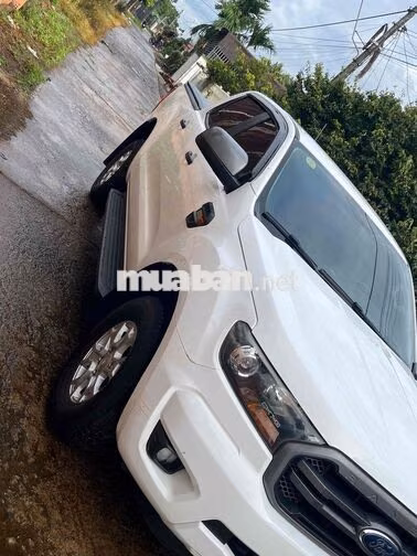 Ford Ranger XLS MT 1 cầu Trắng Số sàn