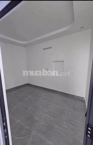 Bán nhà 3 phòng ngủ 80m2 sát ngã Ba Giồng Hóc Môn sẵn nội thất