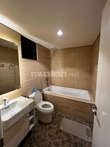 CHÍNH CHỦ BÁN GẤP CĂN Vinhomes D'capital 3PN+2WC, diện tích 90m2,