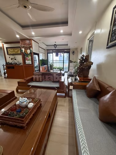cho thuê căn hộ cao cấp 3p ngủ tầng 7 tòa nhà C18 lạc long quân 