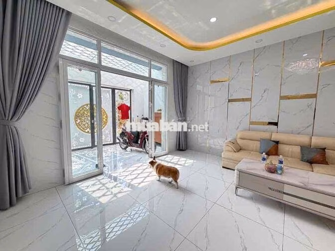 Nhà khu Tên Lửa đường nội bộ 5x20m 3.5 tấm giá 16.2 tỷ có thang máy