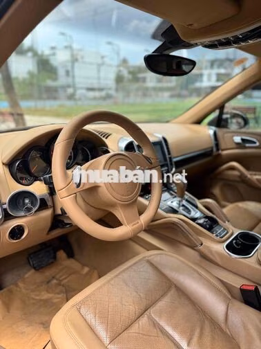 Porsche Cayenne 2013 chính chủ đang đi