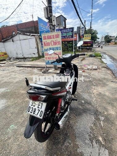 Yamaha Sirius Đen, Trắng, Đỏ