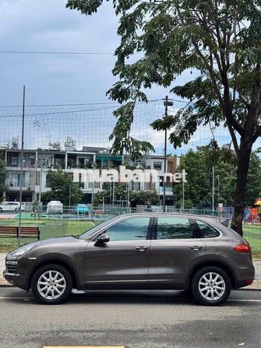Porsche Cayenne 2013 chính chủ đang đi
