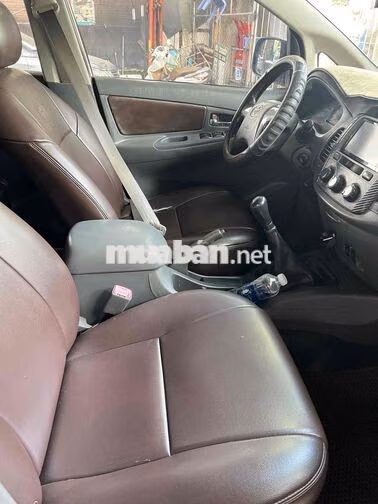Toyota Innova 2013 Vàng cát 110000 km