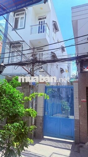 NHÀ MT HẺM NGUYỄN THỊ THẬP ĐỐI DIỆN CHỢ TÂN MỸ