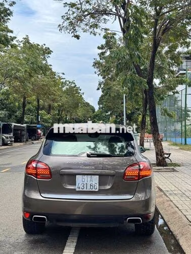 Porsche Cayenne 2013 chính chủ đang đi