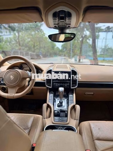 Porsche Cayenne 2013 chính chủ đang đi