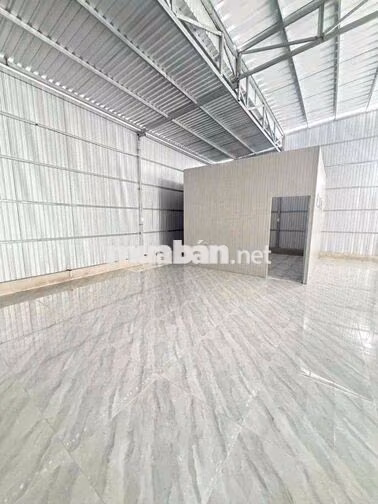 Nhà 10x17m trống suốt kdc Hồng Loan