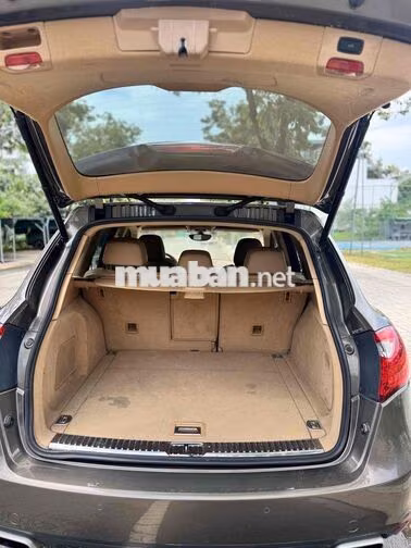 Porsche Cayenne 2013 chính chủ đang đi