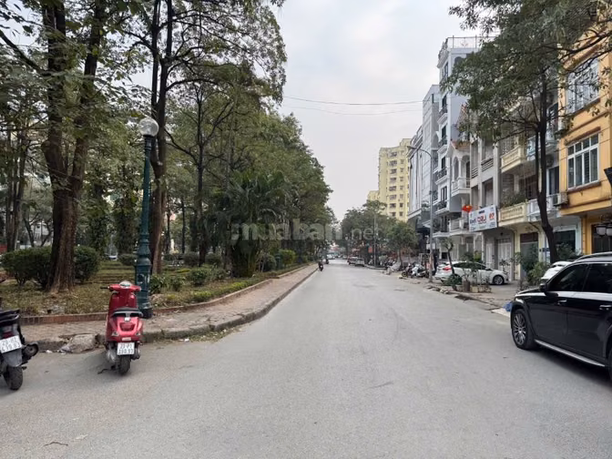 Bán nhà KĐT Đại Kim (Nguyễn Công Thái) DT 53m2, nhà 5 tầng, Giá 30 Tỷ