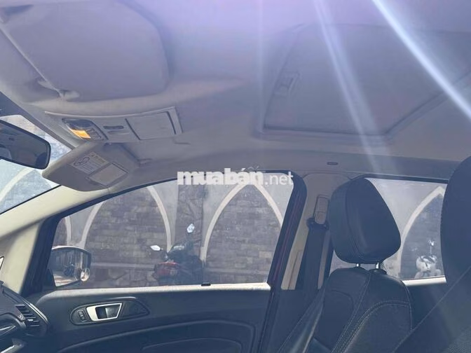 Ford EcoSport Titanium Đỏ Tự động