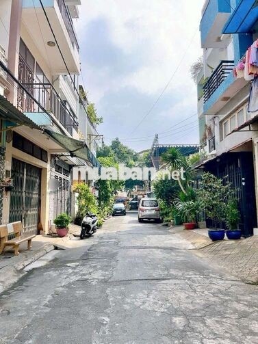 NHÀ CHO THUÊ Ngay Chợ Tân Hương, 4x12m, 5 Tầng, .  