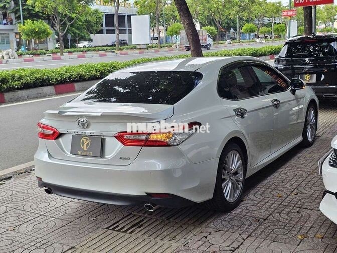 Toyota Camry 2.5Q 2020 Trắng/Kem 51.000 km