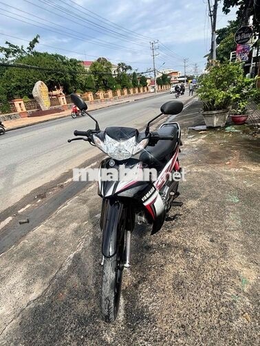 Yamaha Sirius Đen, Trắng, Đỏ