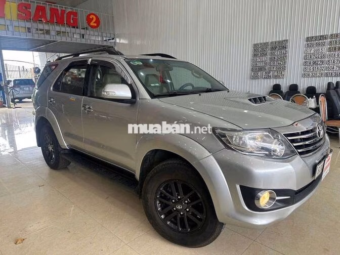 💵: 388 Triệu 🚗: TOYOTA FORTUNER 2015
