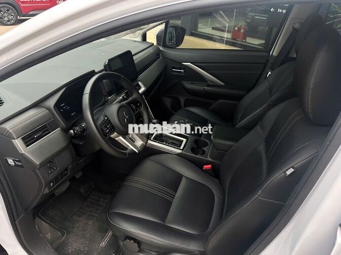 Mitsubishi Xpander Premium 2025 Trắng 28500 km