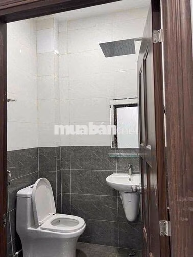 🏠 CHO THUÊ PHÒNG TRỌ FULL NỘI THẤT – TRUNG TÂM QUẬN 1 (ĐƯỜNG TRẦN KHẮC