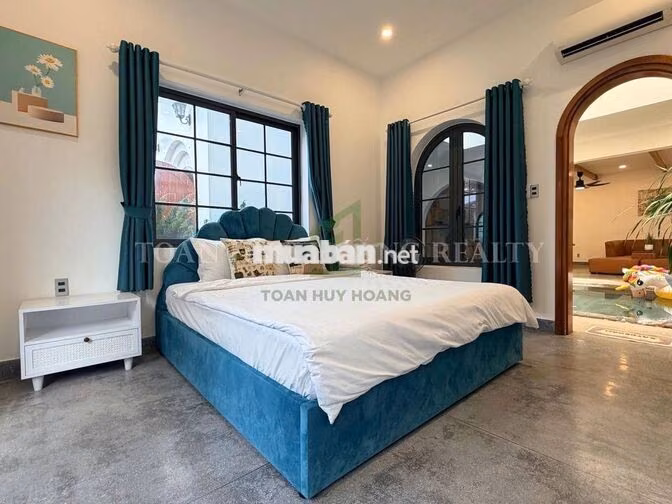 Cho thuê villa view cầu Thuận Phước