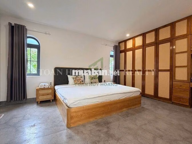 Cho thuê villa view cầu Thuận Phước