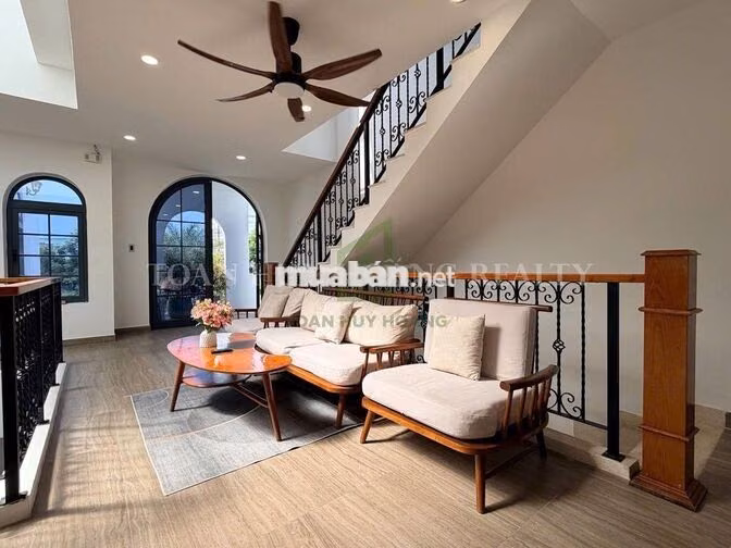 Cho thuê villa view cầu Thuận Phước