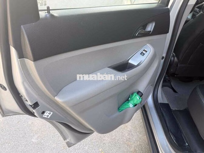 Chevrolet Orlando 2016 AT Bạc 7 chỗ