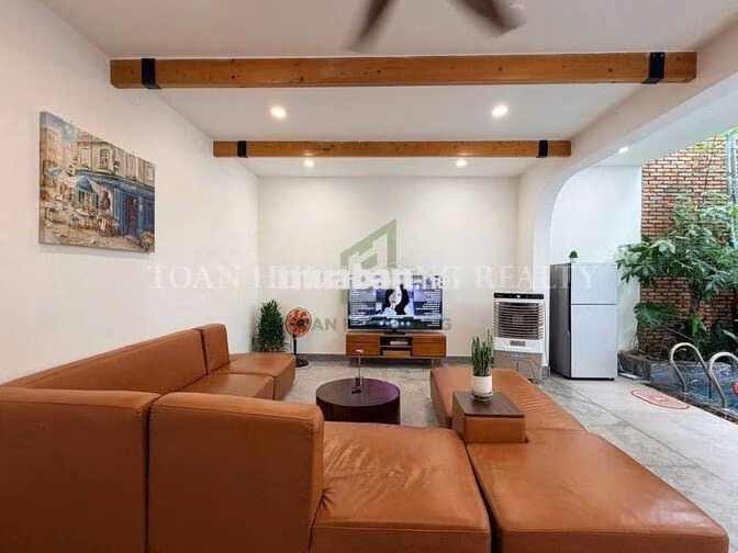 Cho thuê villa view cầu Thuận Phước