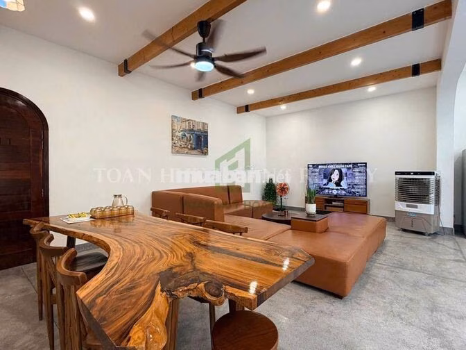 Cho thuê villa view cầu Thuận Phước
