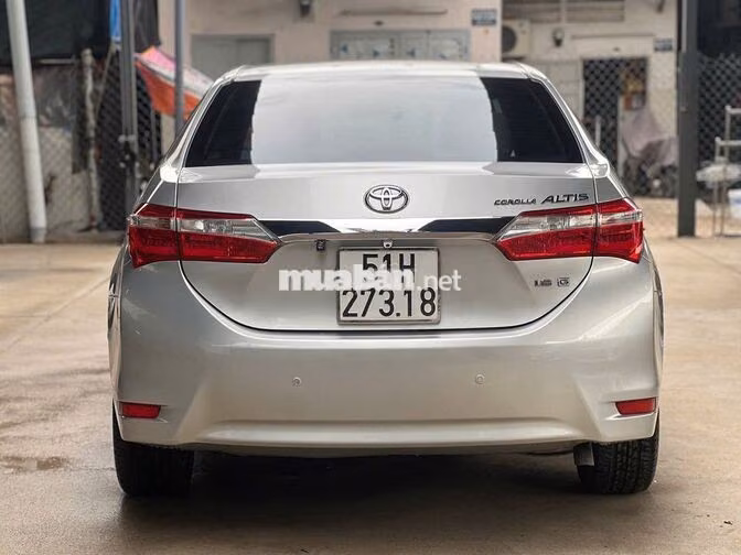 Toyota Altis 1.8G 2015 Bạc 87.000 km quá mới luôn