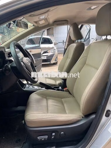 Toyota Altis 1.8G 2015 Bạc 87.000 km quá mới luôn