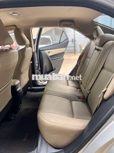 Toyota Altis 1.8G 2015 Bạc 87.000 km quá mới luôn