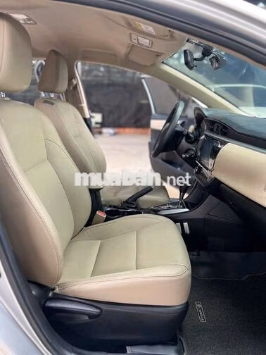 Toyota Altis 1.8G 2015 Bạc 87.000 km quá mới luôn
